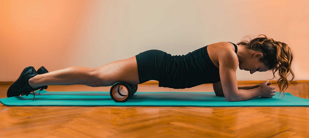 Foam Rolling vs Stretching When to Use Each Practical Applications and Recommendations